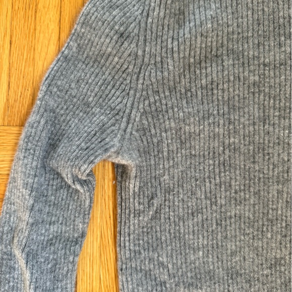 Slim Ribbed Cashmere Turtleneck - Picture 2 of 8